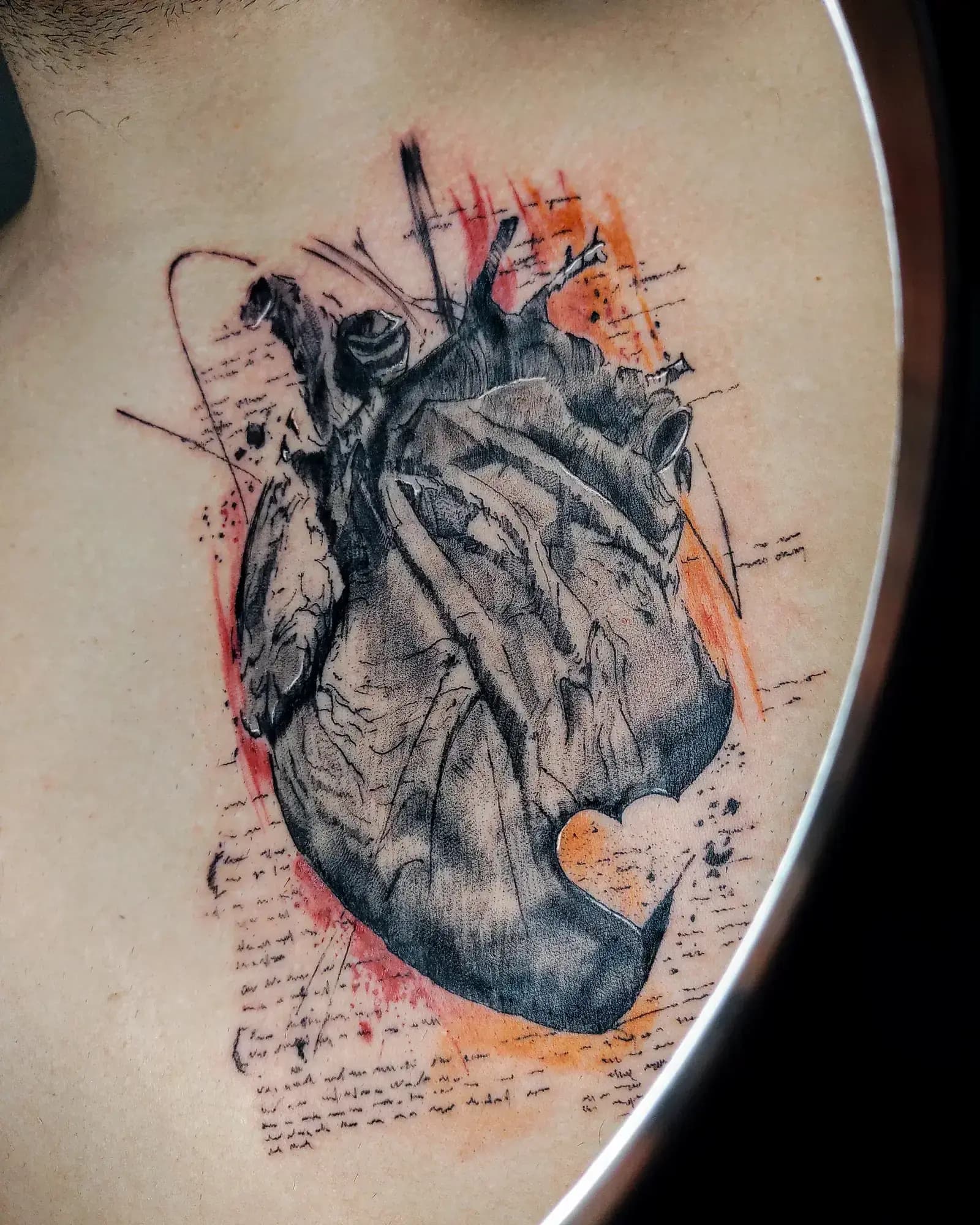 Tatuagem expressionista - Design abstrato